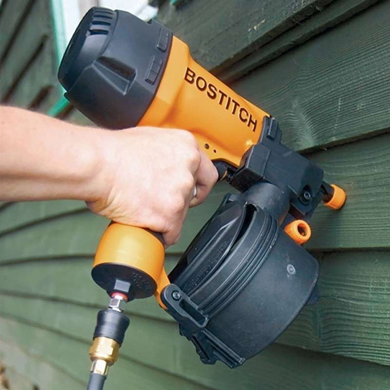 Cloueur à rouleaux pneumatique BOSTITCH N66C2E pour bardage