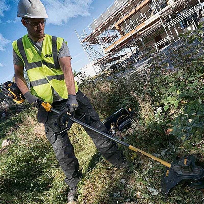 Débroussailleuse 38cm 54V DEWALT DCM571N-XJ FLEXVOLT Brushless