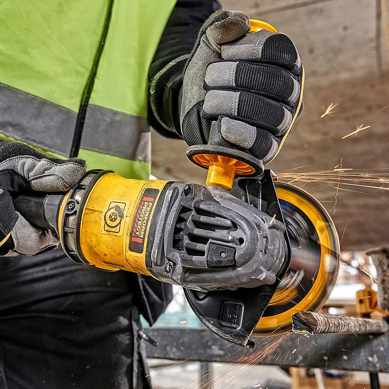 Meuleuse Ø125mm 54V DEWALT DCG418X2-QW avec coffret et 2 batteries 9,0 Ah FLEXVOLT