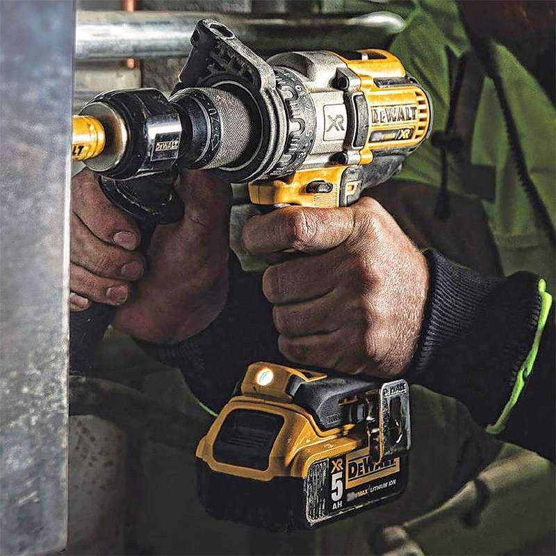 Perceuse-visseuse à percussion 18V DEWALT DCD996P1-QW avec coffret et 1 batterie 5,0 Ah