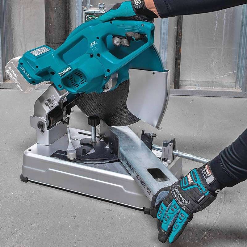 Scie à coupe d'onglet à métaux MAKITA DLW140Z - 36 V (2 x 18 V machine nue) Li-Ion