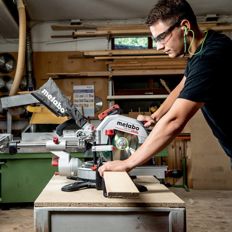 Scie à onglet radiale ∅254mm 18V - METABO 614254850 - KGS 18 LTX BL 254 nue