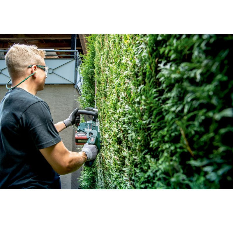 Taille haie sans fil METABO HS 18 LTX BL 65 - 65cm - 18V - Machine nue (sans batterie ni chargeur)